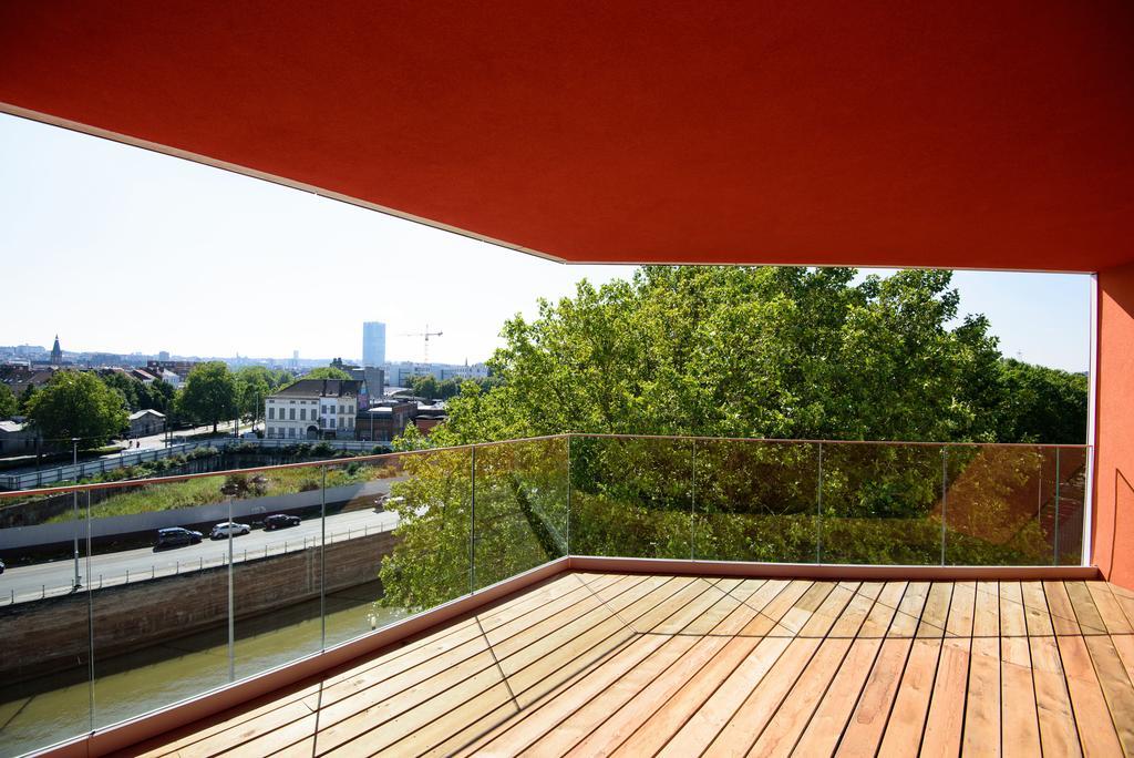 Hotel Belvue Sint-Jans-Molenbeek ภายนอก รูปภาพ